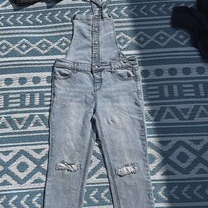 Cat&Jack overalls rips in knees size (10-12)